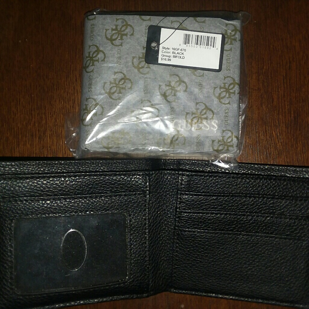 Guess Wallet - Picture 2 of 2